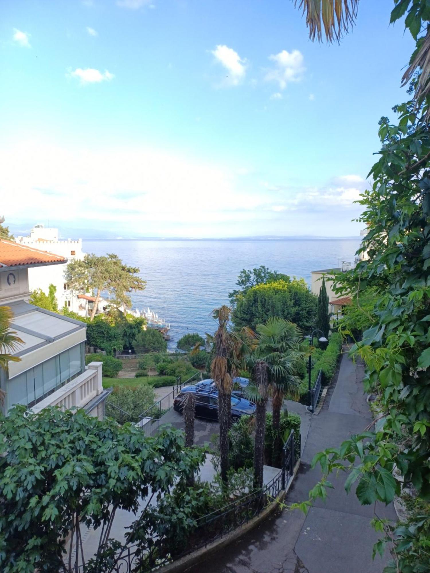 Apartment Zdenka - 100 M From The Beach 오파티아 외부 사진