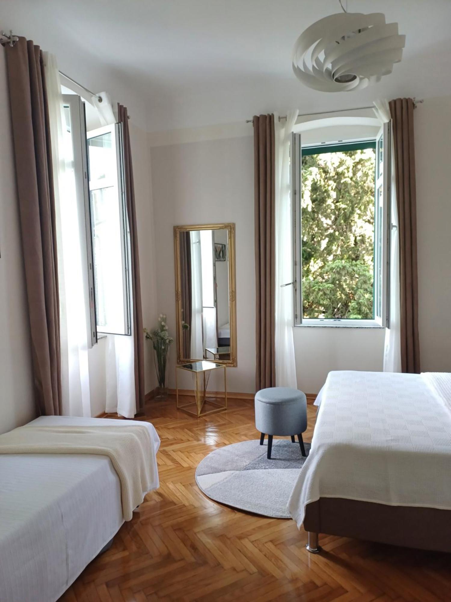 Apartment Zdenka - 100 M From The Beach 오파티아 외부 사진